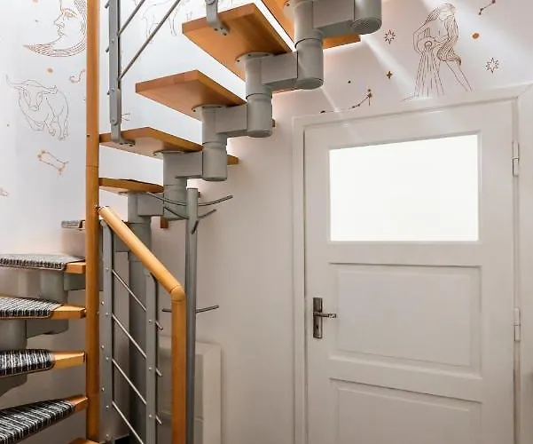 Plac Narutowicza Two-level By Bookinghost