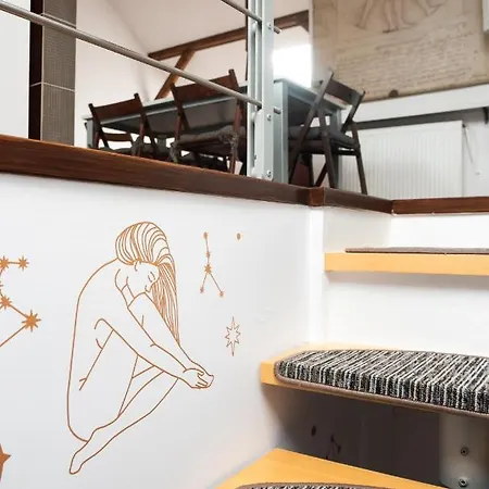 Plac Narutowicza Two-level By Bookinghost *